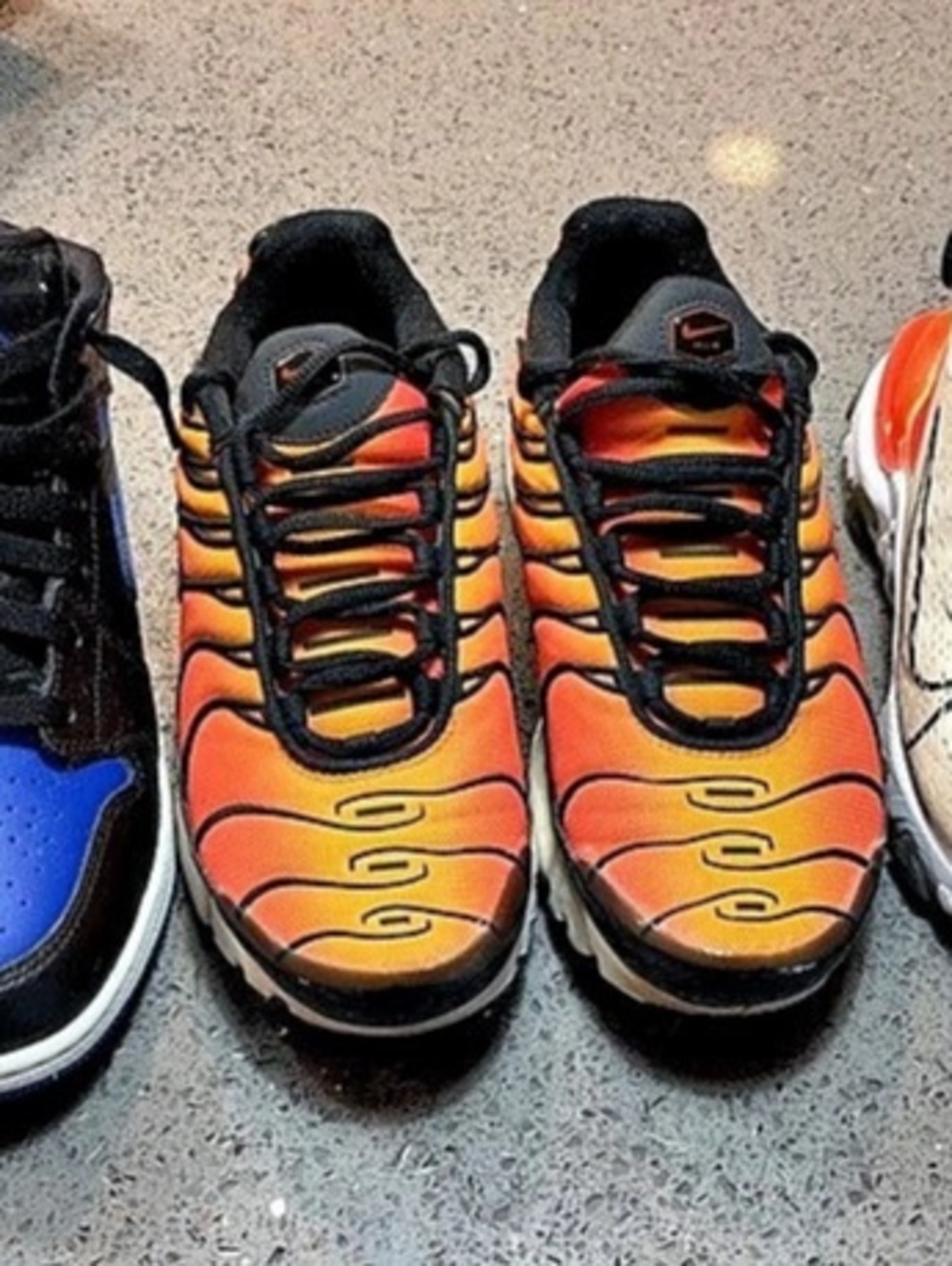 Nike Air Max Plus Sunset Men's Sneakers Orange & Black